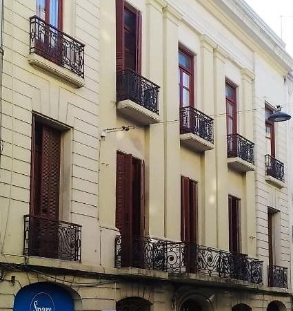 Хостел Posada Del Gaucho Монтевидео Экстерьер фото